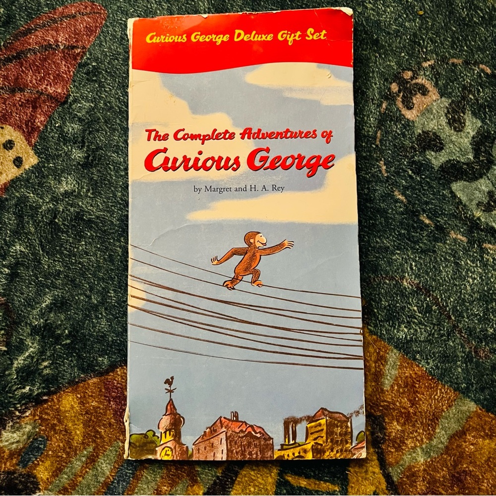 Curious George Deluxe Gift Set